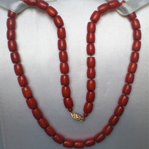 Designer 14K Yellow Gold Clasp Red Sea Coral Barrel Shape Beads Beaded Necklace - Picture 5 of 6